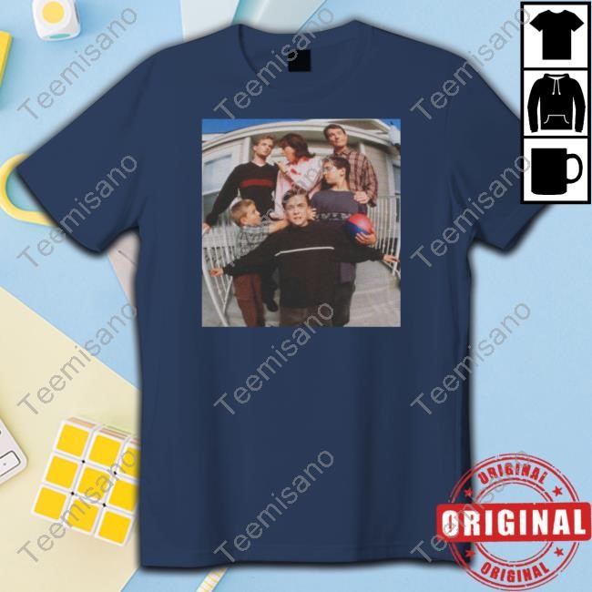 Samhopkodesigns In The Middle Limited Shirt Samhopkodesigns In The Middle Limited Shirt