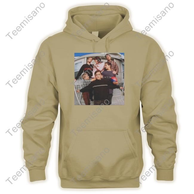 Samhopkodesigns In The Middle Limited Shirt Samhopkodesigns In The Middle Limited Shirt